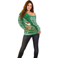 New Zealand Kakapo Christmas In July Off Shoulder Sweater Silver Fern Santa Xmas Green Color