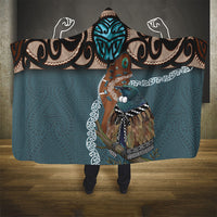 New Zealand Tui Bird Maripi Hooded Blanket Maori Weapon Kowhaiwhai Pattern