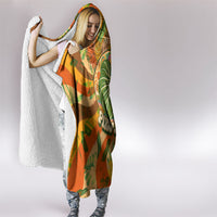 Hawaiian Piko Lani Cultivate I Ka Piko Aloha Hooded Blanket Retro Psychedelic Taro Leaf - Hibiscus Flowers TS04 - Polynesian Pride
