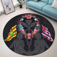 Hawaii Map Kanaka Two Men Holding Flag Round Carpet Grey - AH - Polynesian Pride