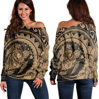 Hawaiian Kanaka Honu Map Hibiscus Globular Polynesian Gold Women's Off Shoulder Sweater - AH Black - Polynesian Pride