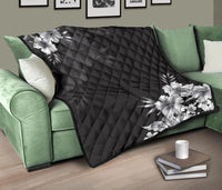 Black n White Hibiscus Premium Quilt - Polynesian Pride