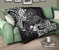 Tahiti Premium Quilt - White Shark Polynesian Tattoo - Polynesian Pride