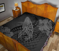 Hawaii Whale Swim Poly Gray Premium Quilt - Polynesian Pride