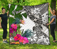 Nauru Premium Quilt White - Turtle Plumeria Banana Leaf - Polynesian Pride