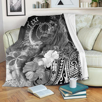 Pohnpei Custom Personalised Premium Blanket - Humpback Whale with Tropical Flowers (White) White - Polynesian Pride