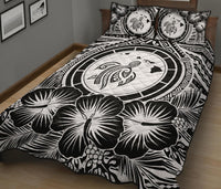 Hawaiian Map Honu Hibiscus White Polynesian Quilt Bed Set - Polynesian Pride