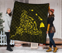 Rays Hawaii Map Polynesian Premium Quilt - Yellow - Polynesian Pride