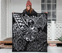 Guam Polynesian Premium Quilt - White Turtle Flowing - Polynesian Pride