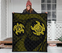 Hawaii Polynesian Turtle Premium Quilt Yellow - Polynesian Pride