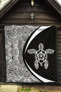 Hawaiian Hibiscus Turtle Polynesian Black And White Premium Quilt - Circle Style - Polynesian Pride