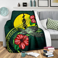 New Caledonia Polynesian Premium Blanket - Green Turtle Hibiscus - Polynesian Pride