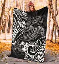 Chuuk Premium Blanket - White Shark Polynesian Tattoo - Polynesian Pride
