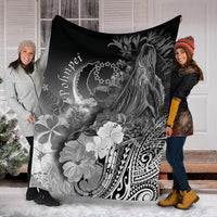 Pohnpei Premium Blanket - Humpback Whale with Tropical Flowers (White) - Polynesian Pride