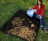 Hawaii Map Plumeria Polynesian Gold Premium Quilt - Polynesian Pride