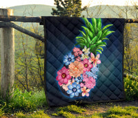 Pineapple Hibiscus Pattern Premium Quilt - Polynesian Pride