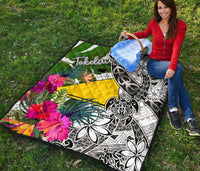 Tokelau Premium Quilt White - Turtle Plumeria Banana Leaf - Polynesian Pride