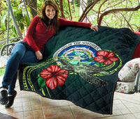 Northern Mariana Islands Polynesian Premium Quilt - Green Turtle Hibiscus - Polynesian Pride