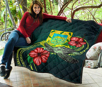Tuvalu Polynesian Premium Quilt - Green Turtle Hibiscus - Polynesian Pride