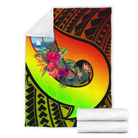 Guam Premium Blanket - Polynesian Hook And Hibiscus (Raggae) - Polynesian Pride