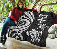 Fiji Polynesian Premium Quilt - White Tentacle Turtle - Polynesian Pride