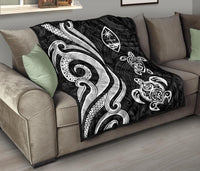 Guam Polynesian Premium Quilt - White Tentacle Turtle - Polynesian Pride