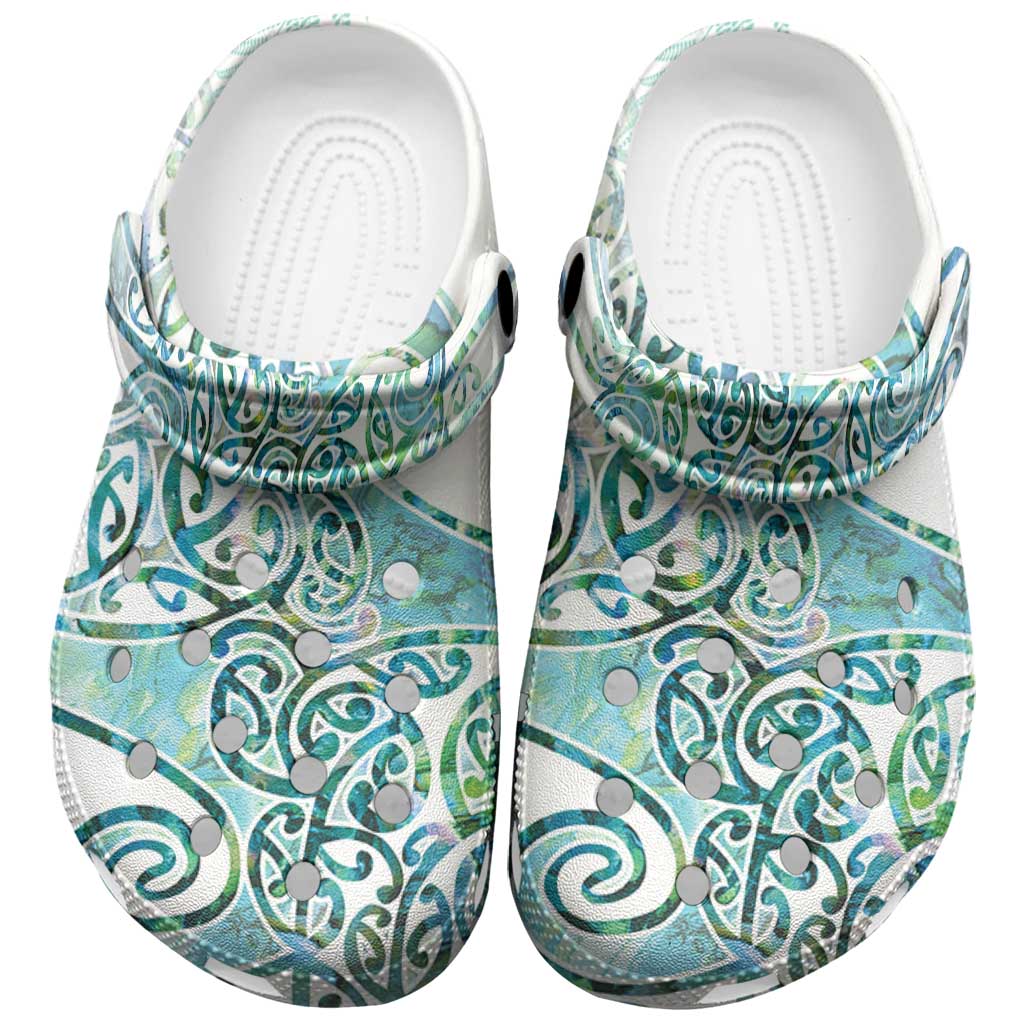 Aotearoa Maori Koru Curves Clogs Shoes Mossy Paua Shell LT7 Green - Polynesian Pride