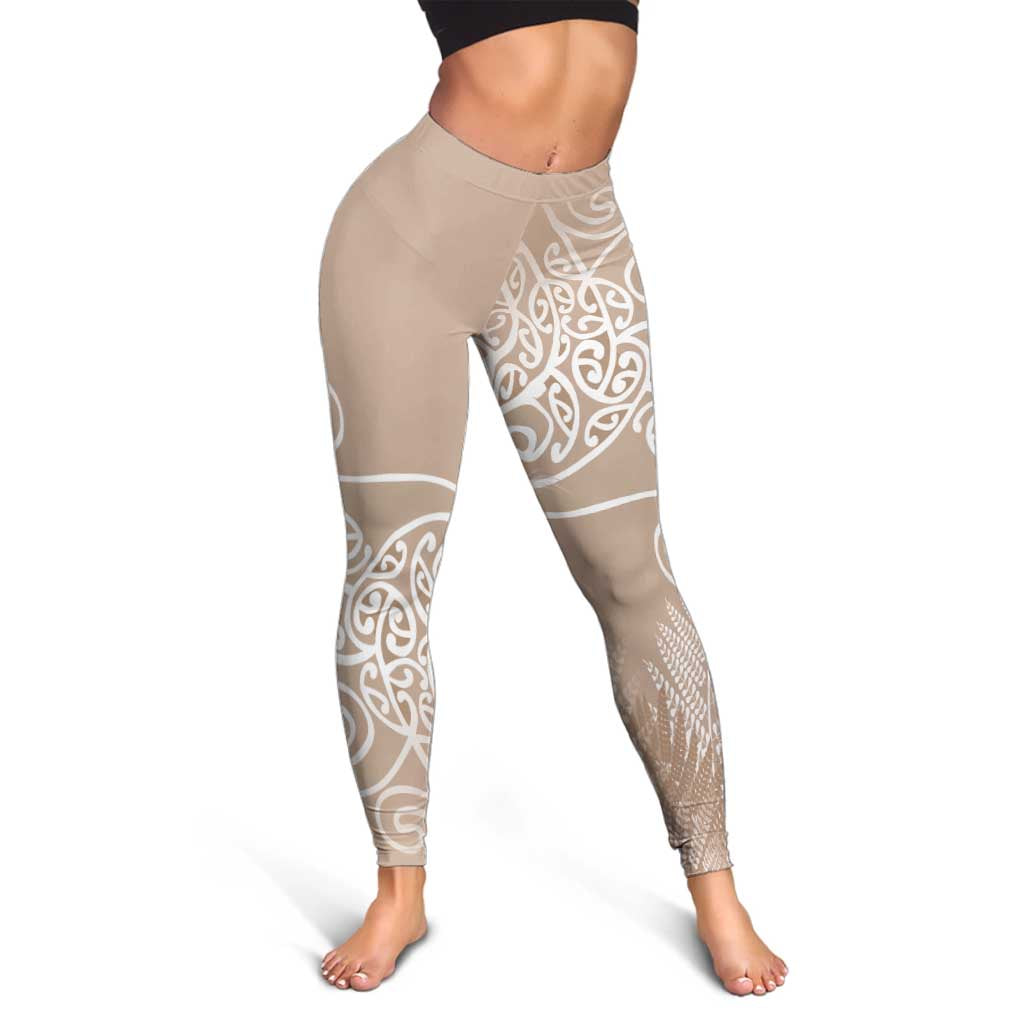 Aotearoa Maori Koru Curves Leggings Silver Ferns - Mocha LT7 - Polynesian Pride