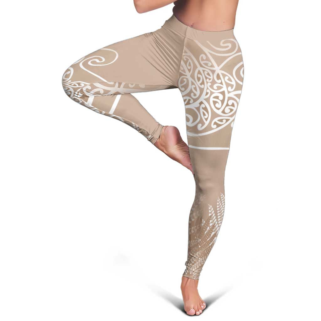 Aotearoa Maori Koru Curves Leggings Silver Ferns - Mocha LT7 - Polynesian Pride