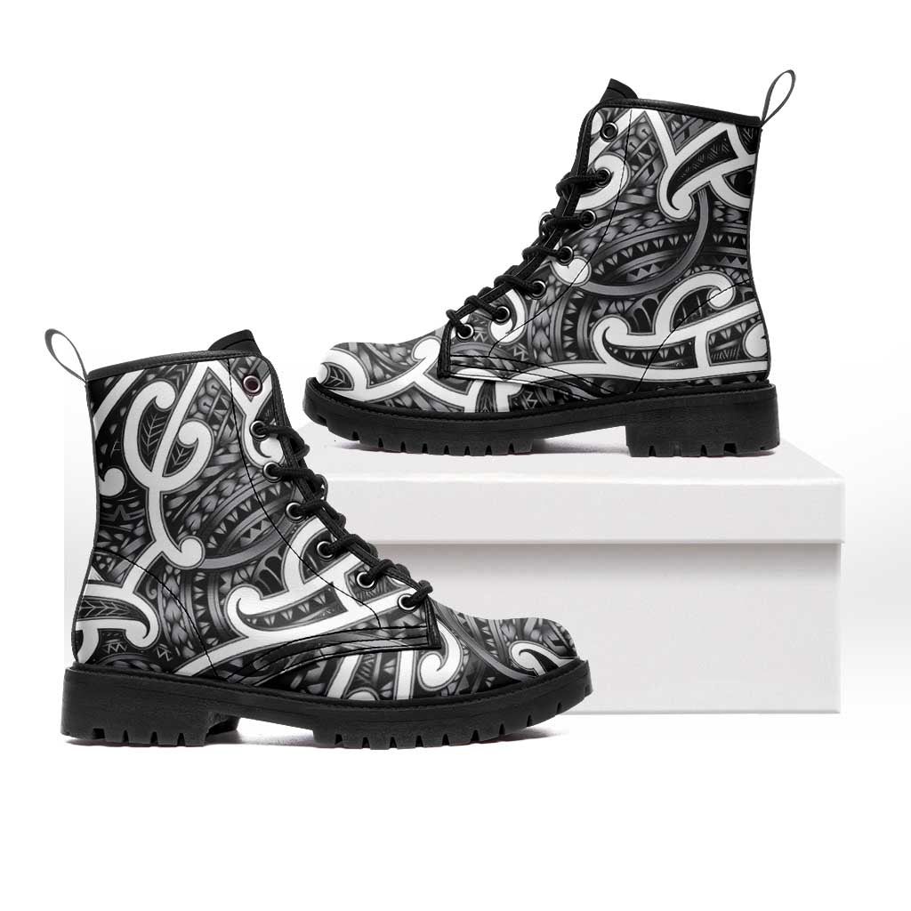 Aotearoa Maori Kowhaiwhai Leather Boots Kiwikiwi Puhoro and Patiki LT9 Grey - Polynesian Pride