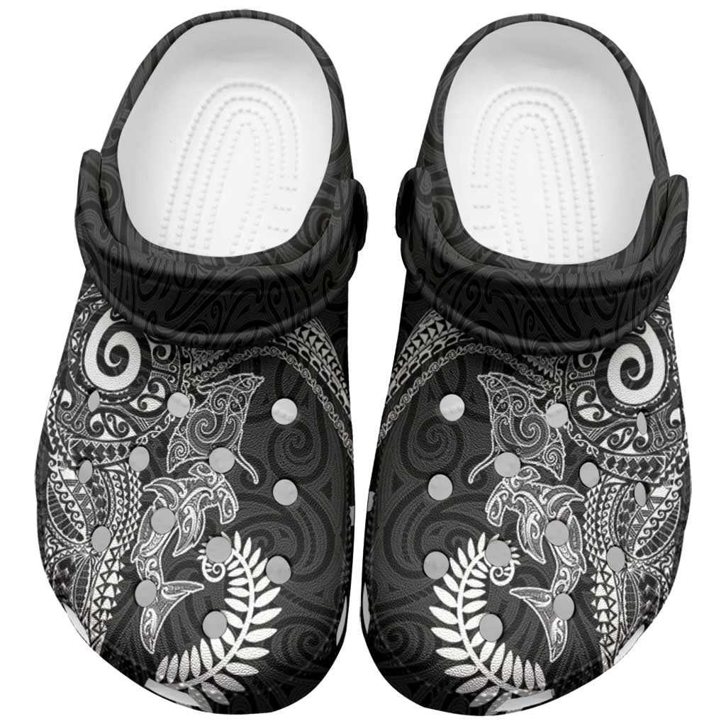 Aotearoa Maori Sea Animals Tribal Clogs Shoes Manta Ray and Shark Moko Pattern Black Color LT03 Black - Polynesian Pride