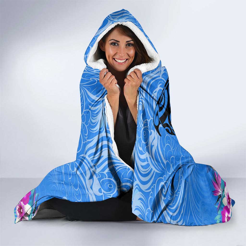 Aloha Hawaii Hooded Blanket Dolphins and Fish Hook Hibiscus DT02 - Polynesian Pride