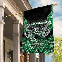 Aotearoa Ngati Maniapoto Garden Flag Maori Tribal Green Paua Shell Pattern DT05 House Flag Green - Polynesian Pride