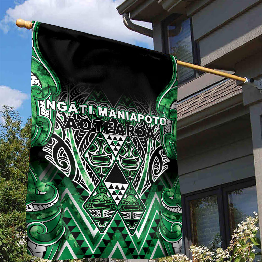 Aotearoa Ngati Maniapoto Garden Flag Maori Tribal Green Paua Shell Pattern DT05 - Polynesian Pride