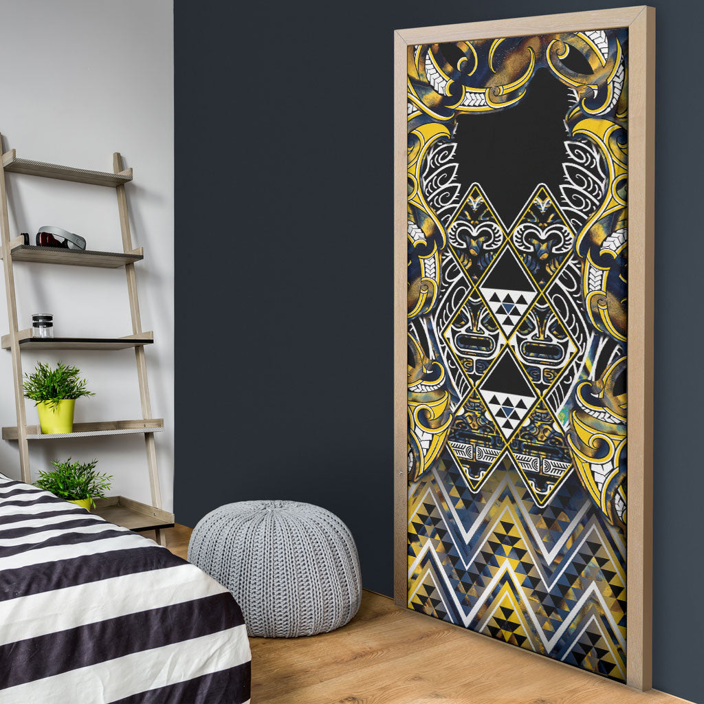 Aotearoa Ngati Raukawa Door Cover Maori Tribal Yellow And Navy Paua Shell Pattern DT05 - Polynesian Pride