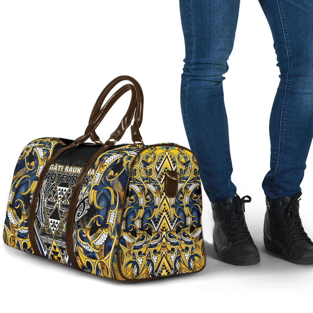 Aotearoa Ngati Raukawa Travel Bag Maori Tribal Yellow And Navy Paua Shell Pattern DT05 - Polynesian Pride