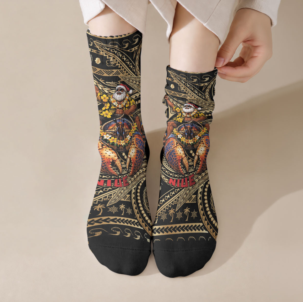 Niue Christmas Crew Socks Santa Riding Coconut Crab