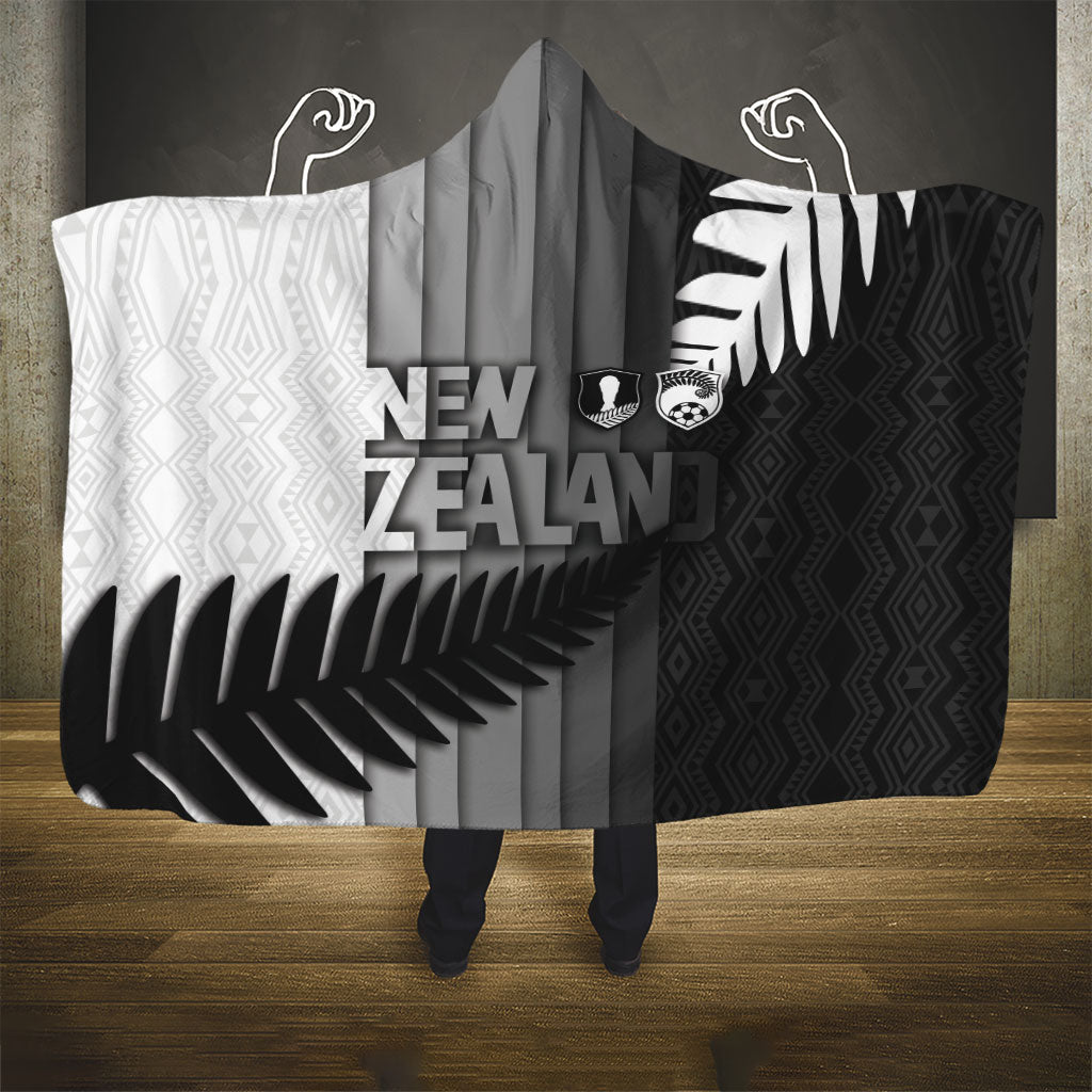 New Zealand Football Hooded Blanket Silver Fern Maori Pattern Monochrome DT05 - Polynesian Pride