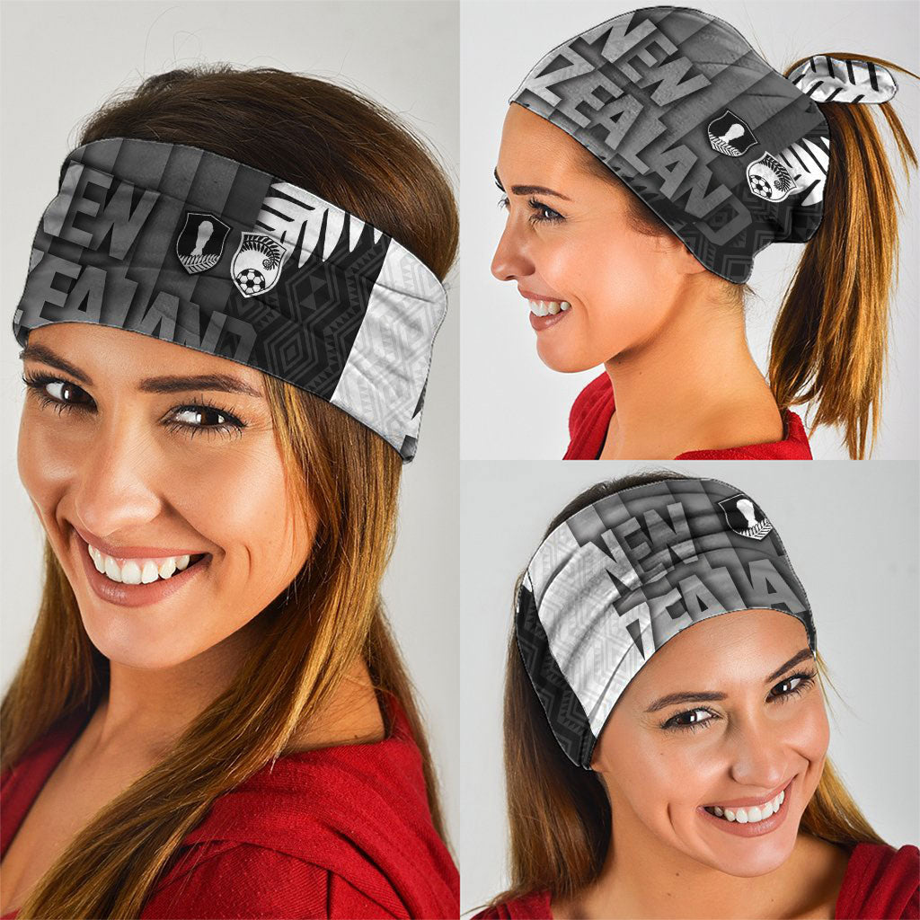 New Zealand Football Neck Gaiter Silver Fern Maori Pattern Monochrome DT05 - Polynesian Pride