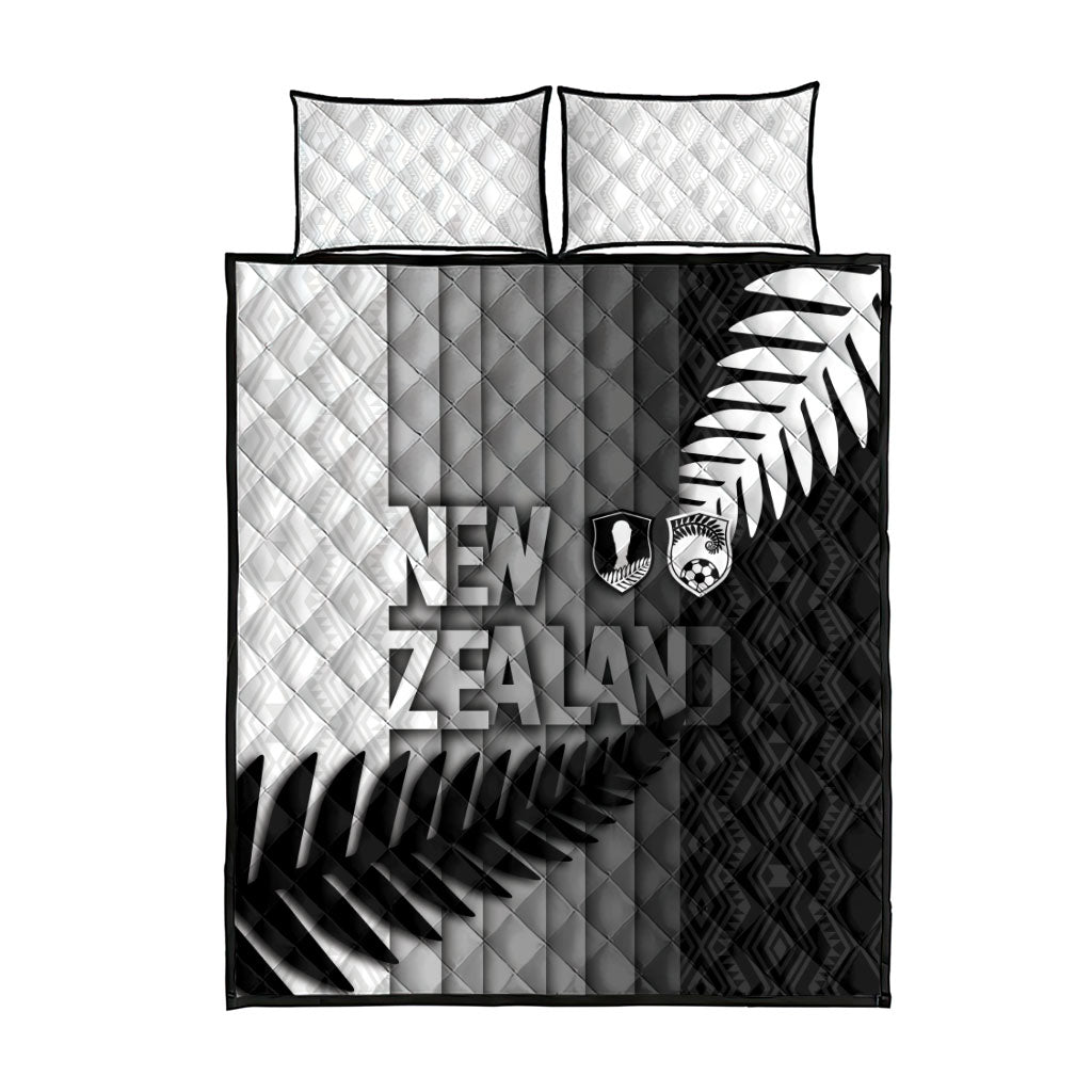 New Zealand Football Quilt Bed Set Silver Fern Maori Pattern Monochrome DT05 - Polynesian Pride