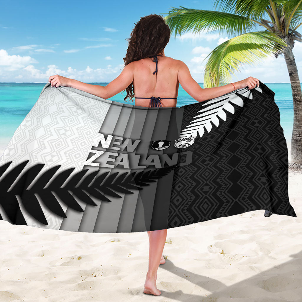 New Zealand Football Sarong Silver Fern Maori Pattern Monochrome DT05 - Polynesian Pride