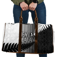 New Zealand Football Travel Bag Silver Fern Maori Pattern Monochrome DT05 White - Polynesian Pride