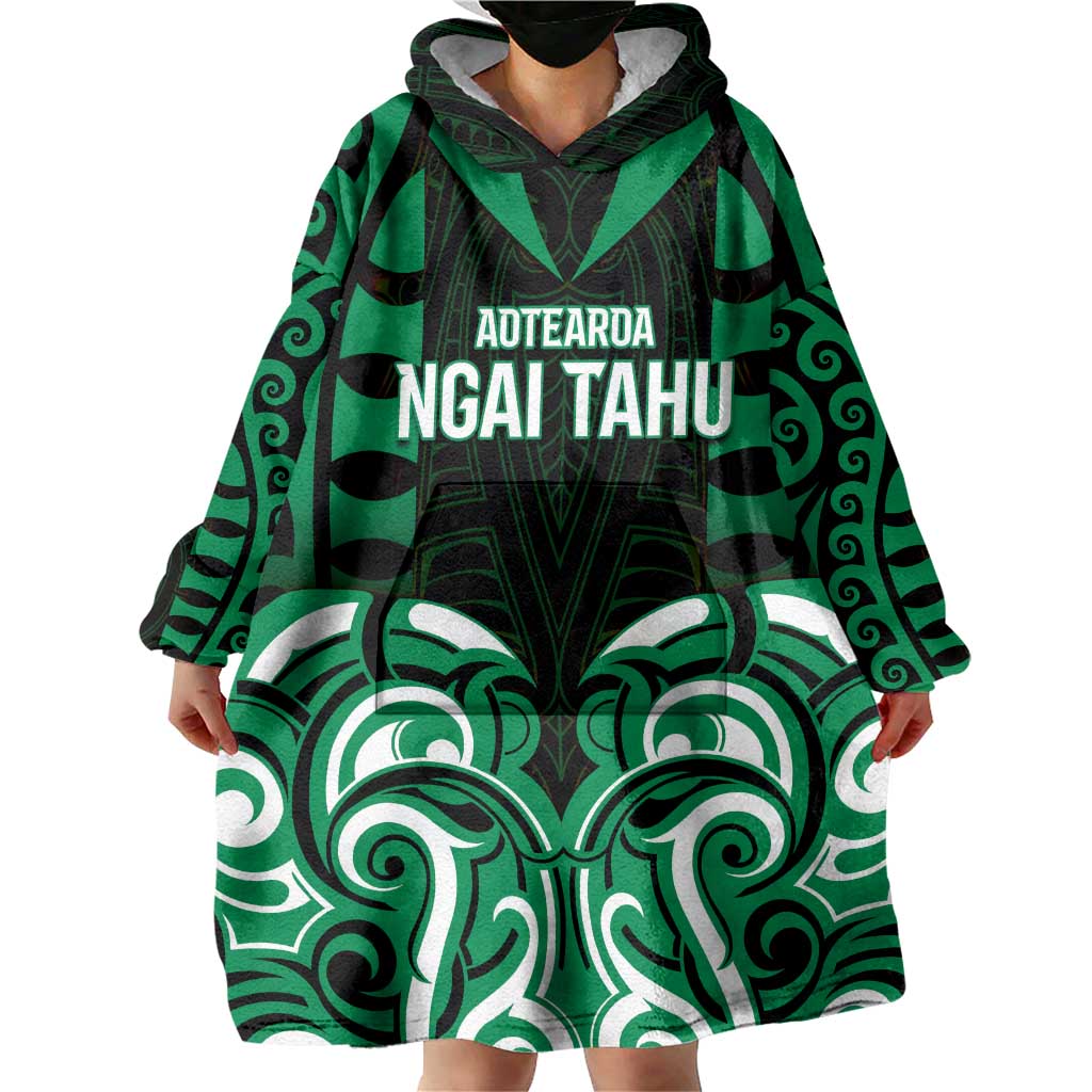 Custom Aotearoa Ngai Tahu Wearable Blanket Hoodie Maori Pattern New Zealand DT05 - Polynesian Pride