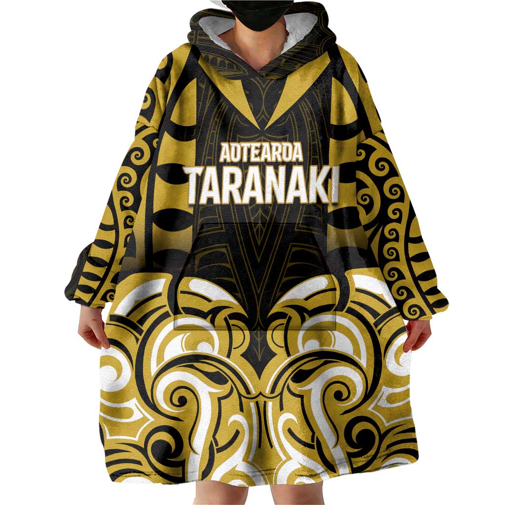 Custom Aotearoa Taranaki Wearable Blanket Hoodie Maori Pattern New Zealand DT05 - Polynesian Pride