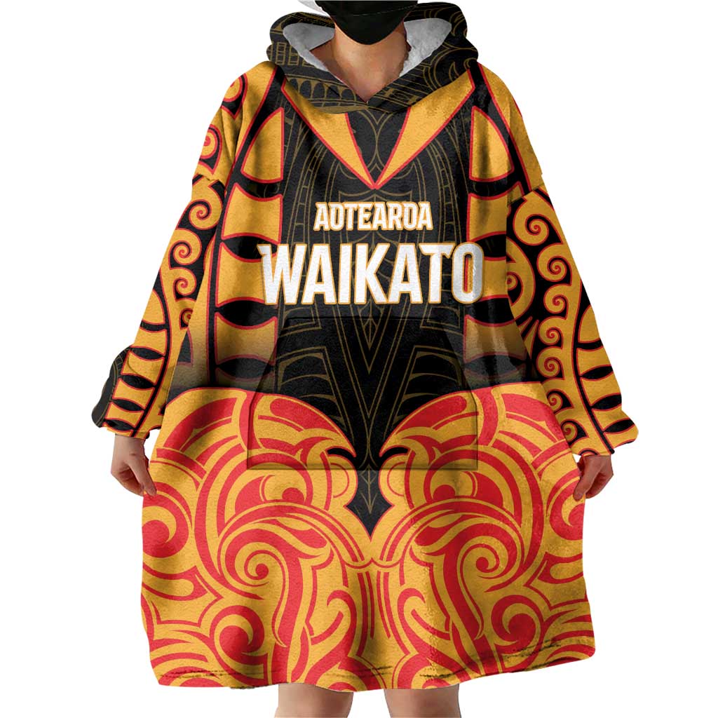 Custom Aotearoa Waikato Wearable Blanket Hoodie Maori Pattern New Zealand DT05 - Polynesian Pride