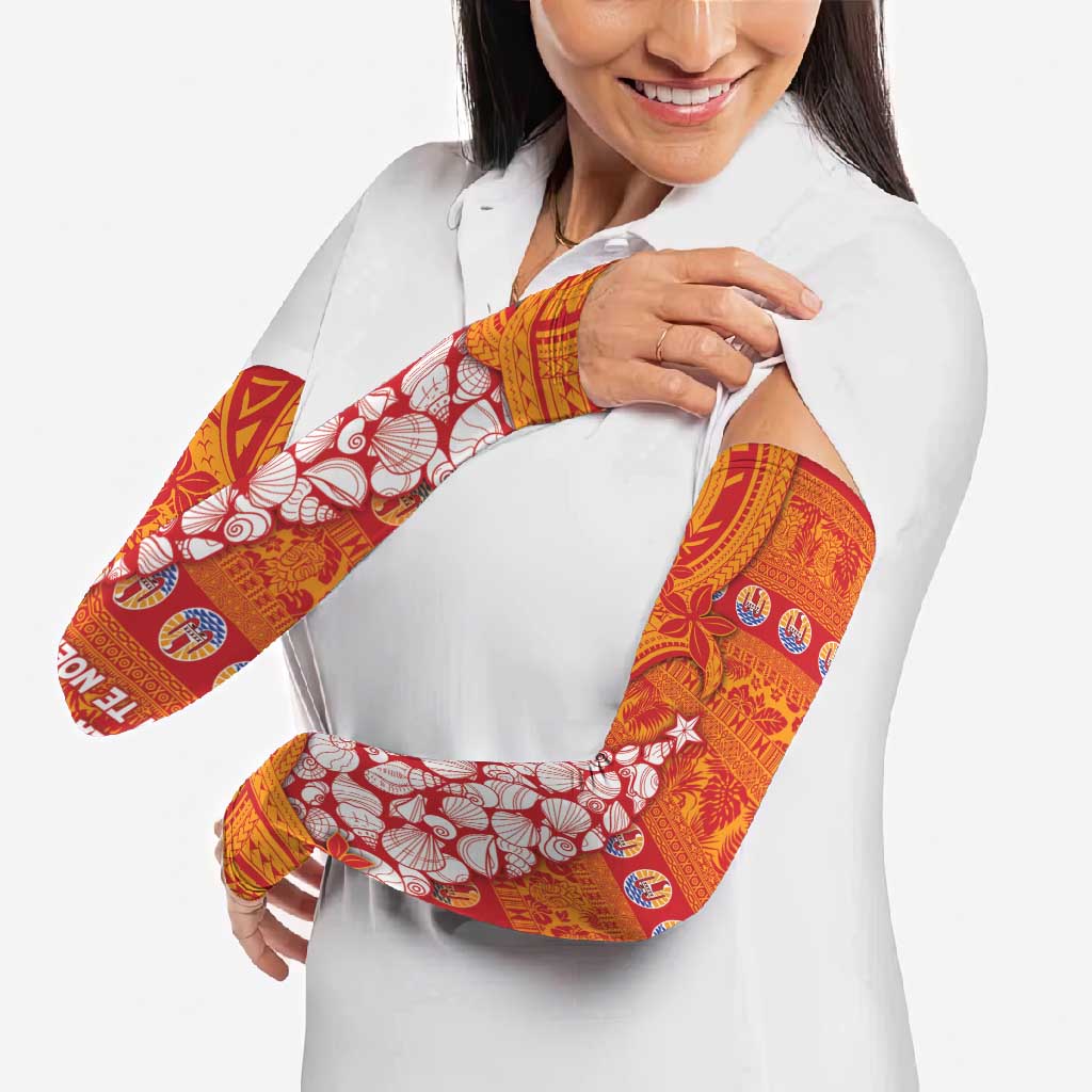 French Polynesia Christmas Arm Sleeves Seashell Xmas Tree Tribal Waves - Polynesian Pride