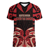 Custom Aotearoa Ngai Te Rangi Women V-Neck T-Shirt New Zealand Traditional Maori Pattern DT05 Female Red - Polynesian Pride