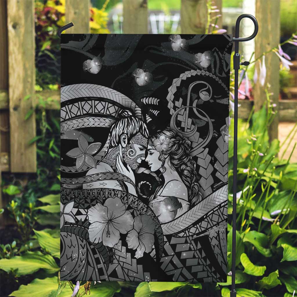 Maori Romantic Valentine Garden Flag The Hongi Kiss Black Galaxy DT05 Garden Flag Black - Polynesian Pride