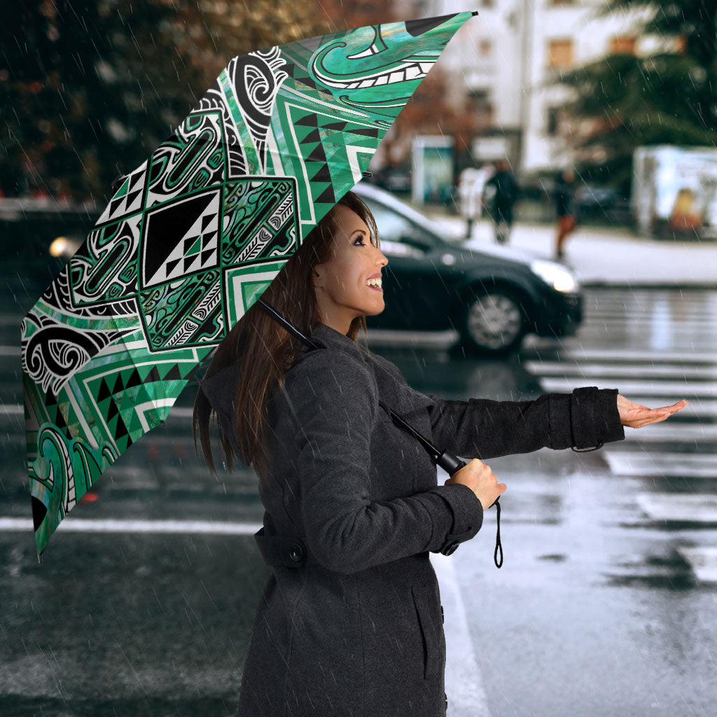 Aotearoa Ngati Awa Umbrella Maori Tribal Green Marble Paua Shell Pattern DT05 - Polynesian Pride