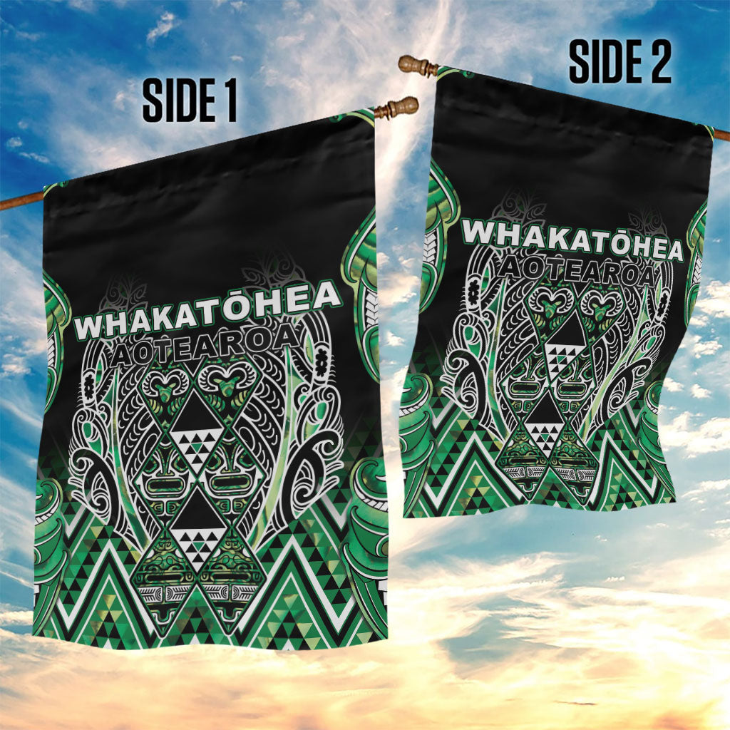 Aotearoa Whakatohea Garden Flag Maori Tribal Green Abalone Paua Shell Pattern DT05 - Polynesian Pride